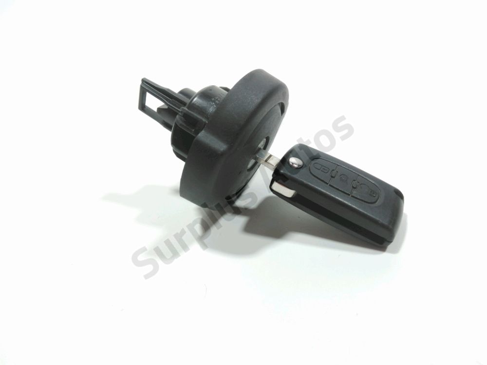 Bouchon de réservoir à carburant