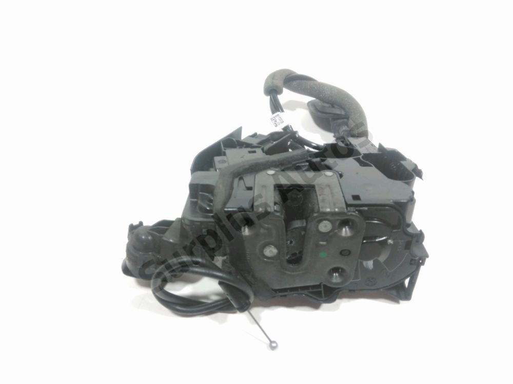 Serrure de porte avant gauche