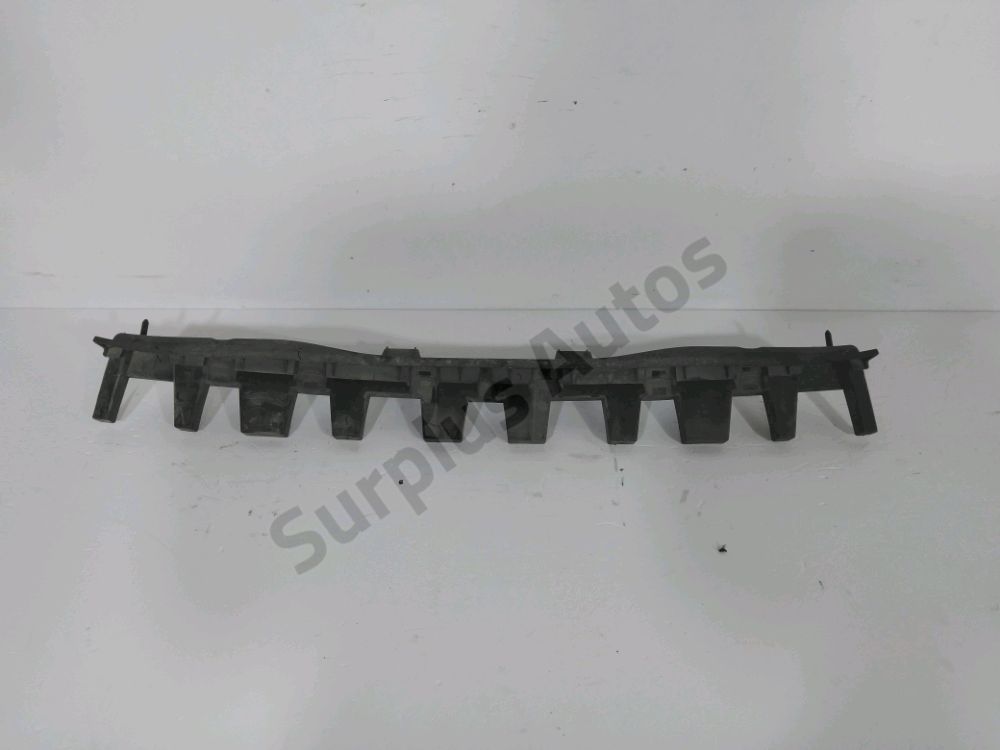 Support central de pare-choc arrière