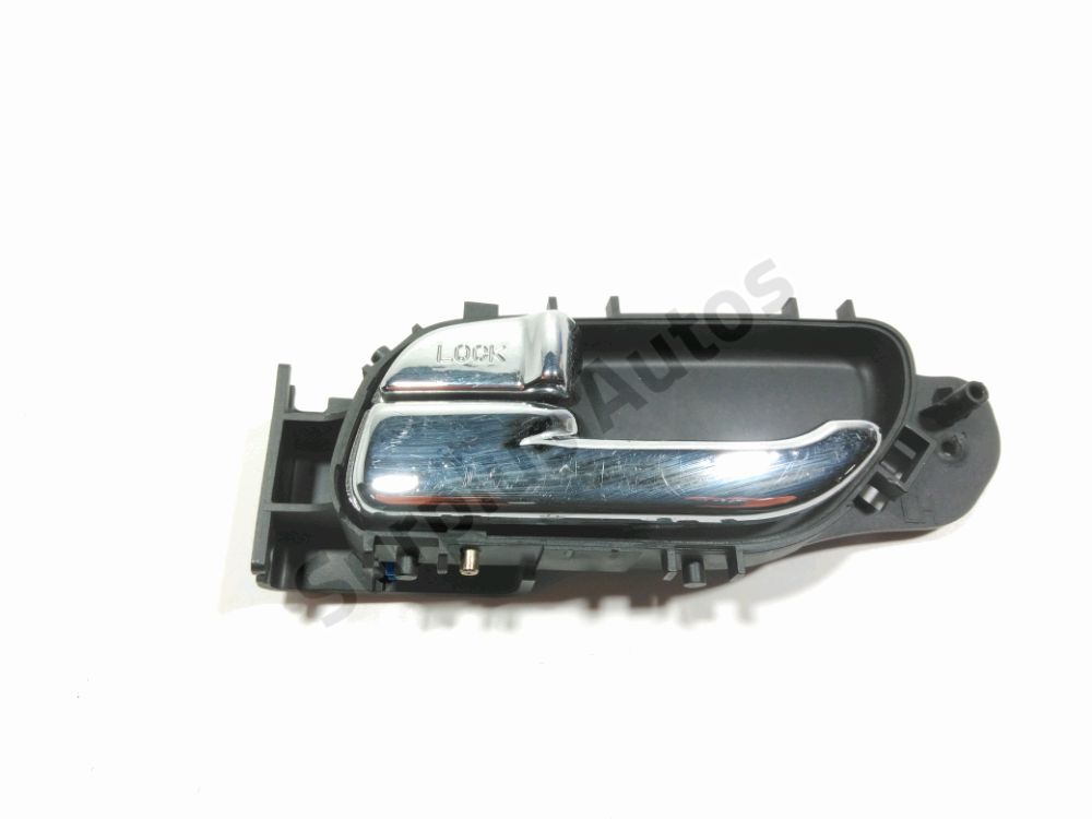 Poignée intérieure porte avant gauche