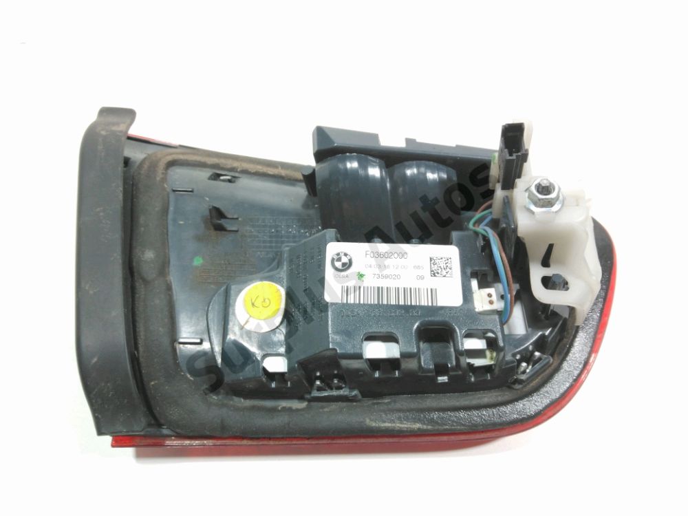 Feu arrière intérieur droit