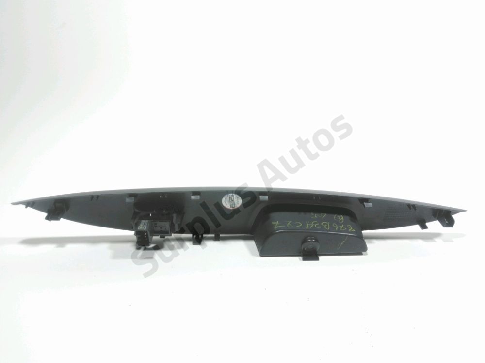 Commande lève-vitre avant droit