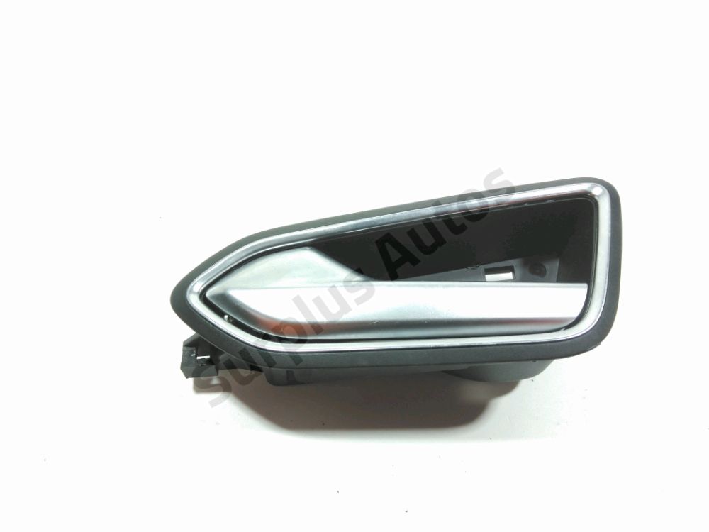 Poignée intérieure porte avant gauche