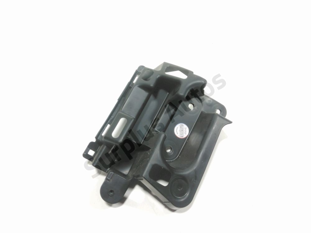 Support droit de pare-choc arrière