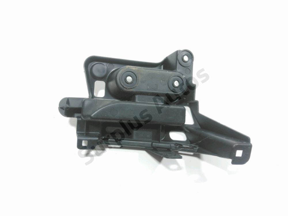 Support droit de pare-choc arrière