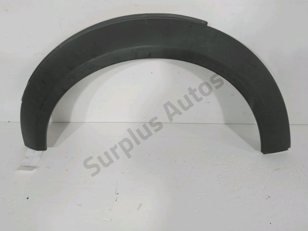 Elargisseur d'aile avant gauche