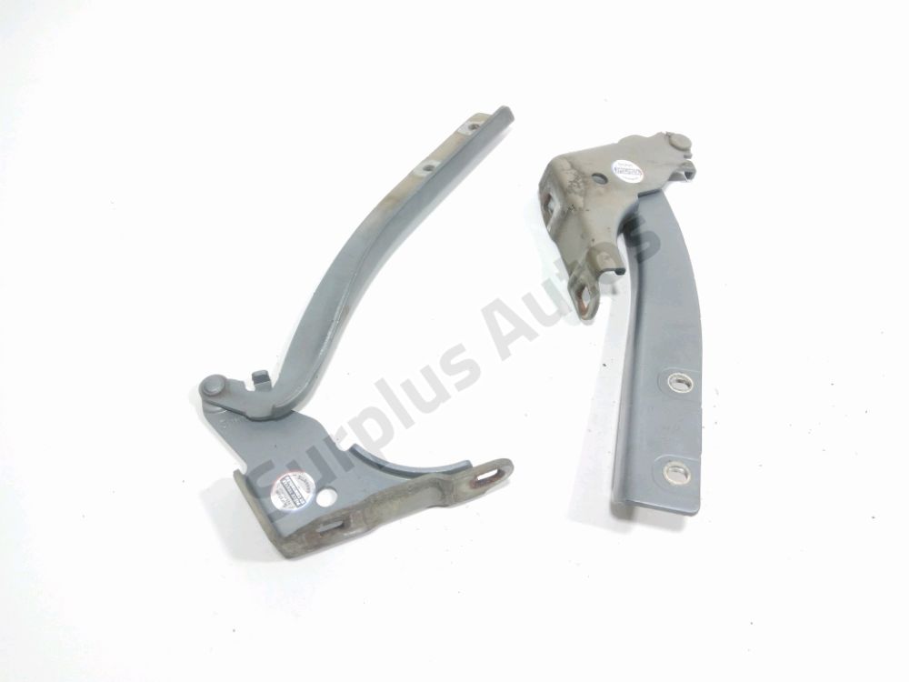 Jeu de charnières de capot