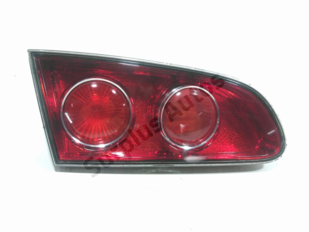 Feu arrière intérieur gauche