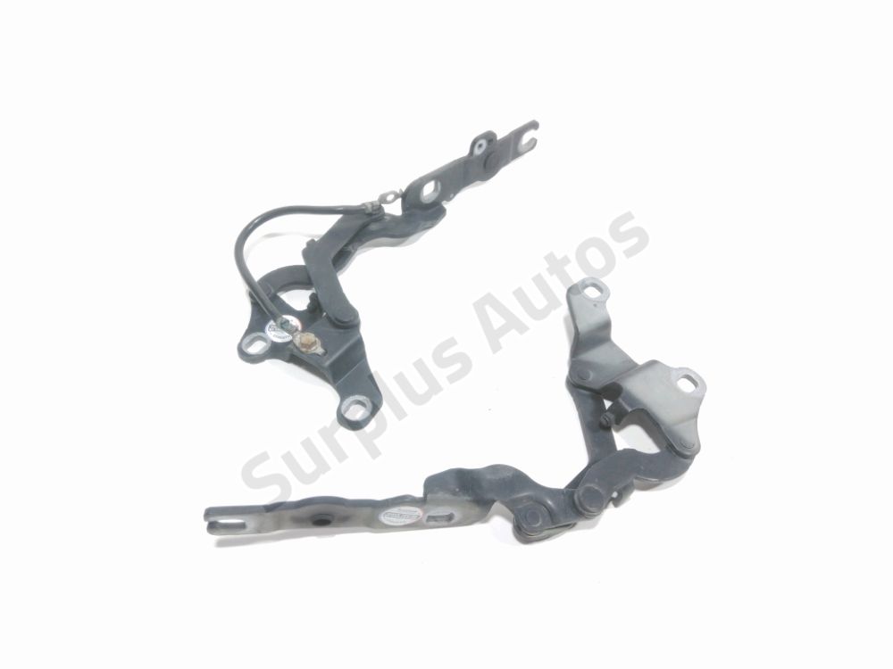 Jeu de charnières de capot