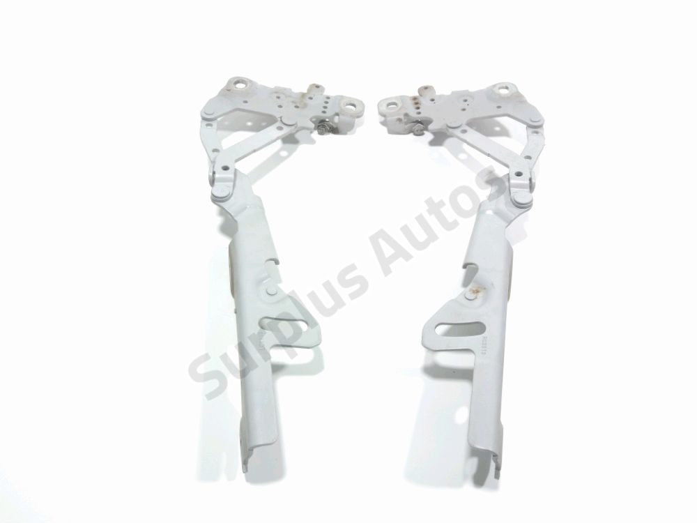 Jeu de charnières de capot