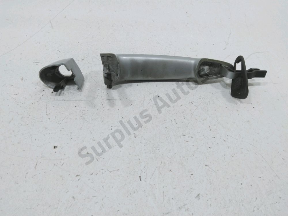 Poignée extérieure avant gauche