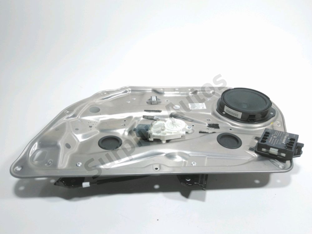 Lève-vitre électrique avant droit