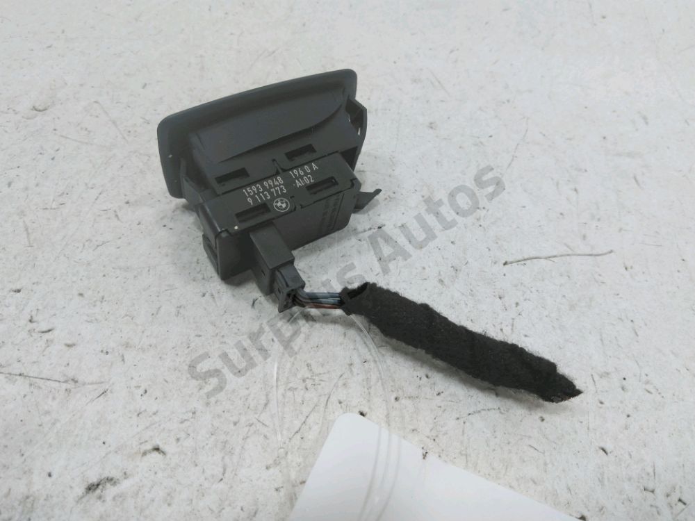 Commande lève-vitre avant droit