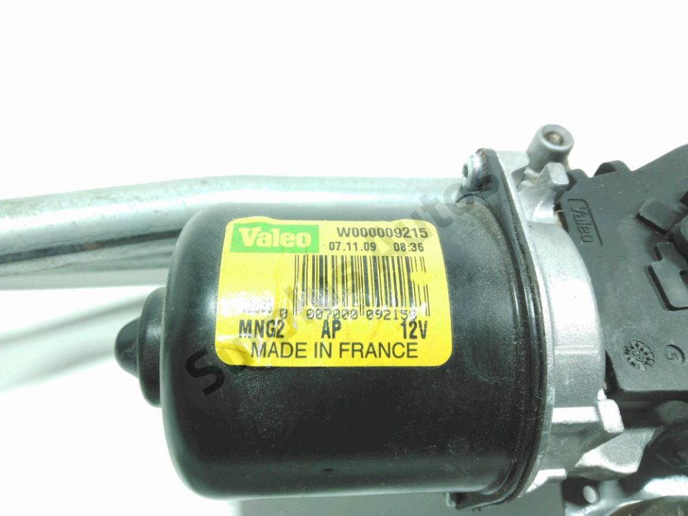 Mécanisme + moteur d'essuie glace avant