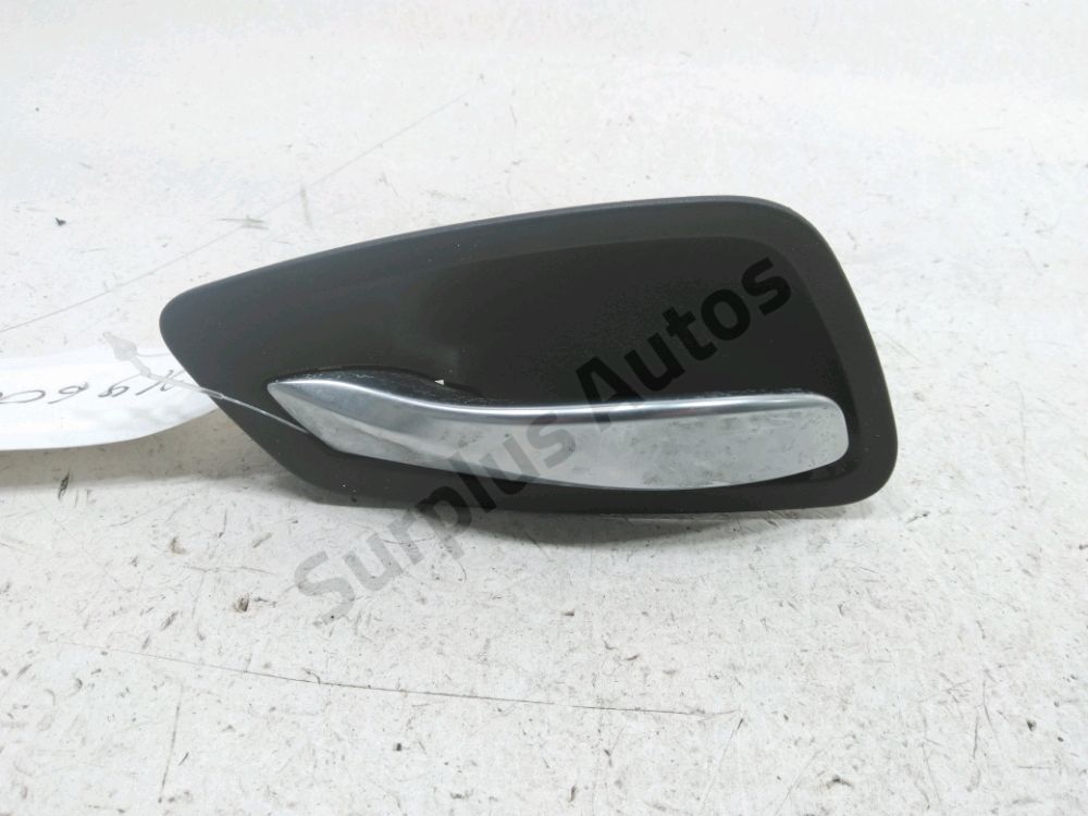 Poignée intérieure porte avant gauche