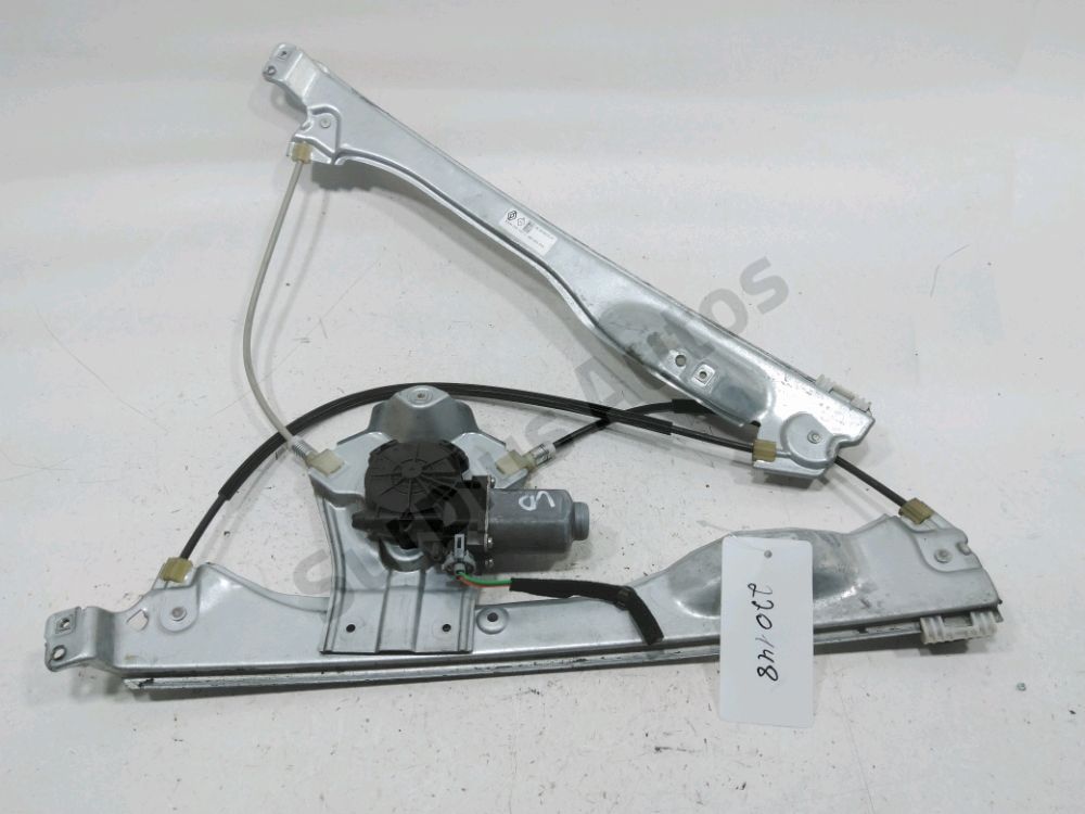 Lève-vitre électrique avant droit