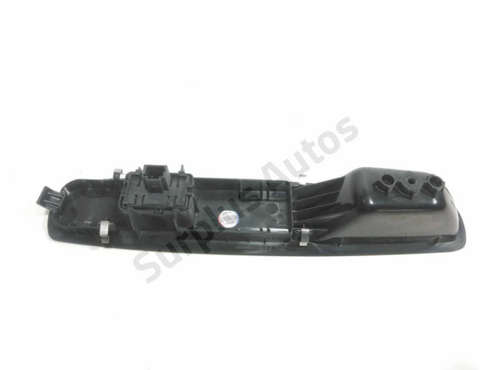 Commande lève-vitre avant droit