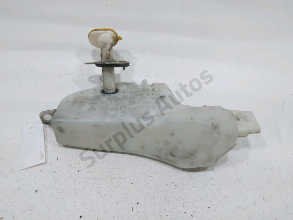 Reservoir de lave glace avant