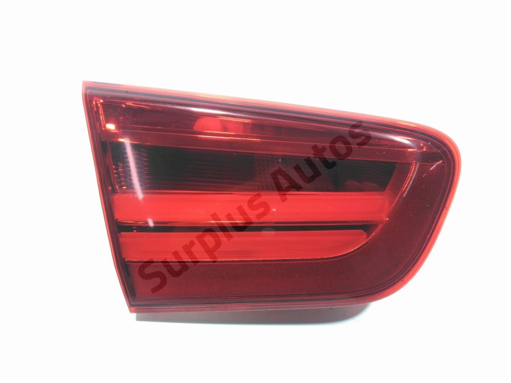 Feu arrière intérieur gauche