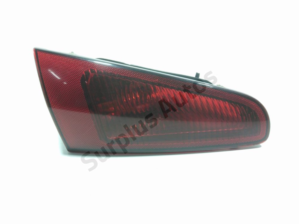 Feu arrière intérieur gauche