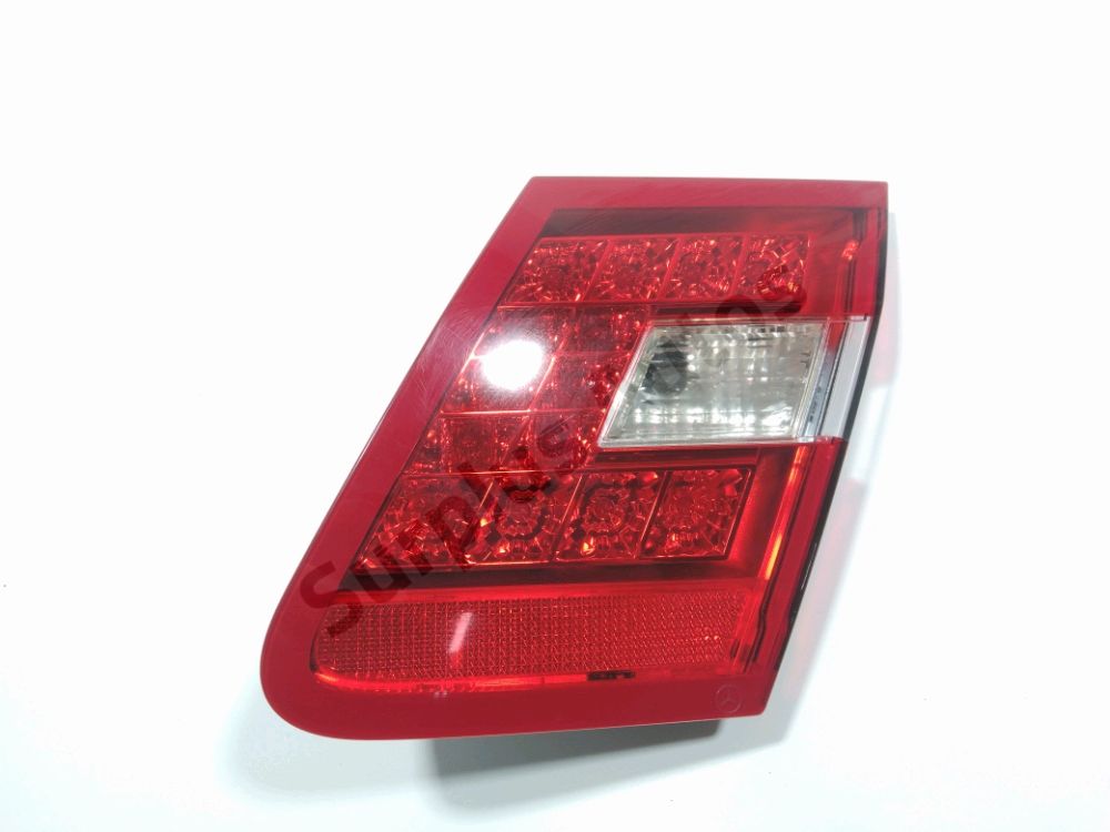 Feu arrière intérieur droit