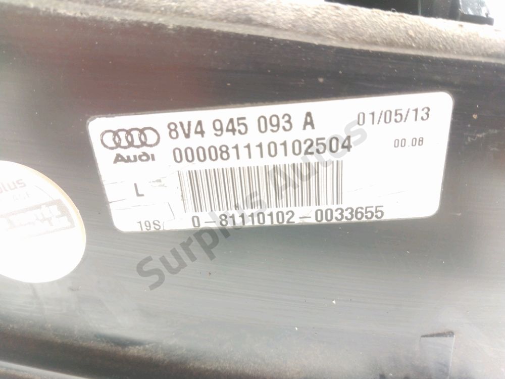 Feu arrière intérieur gauche