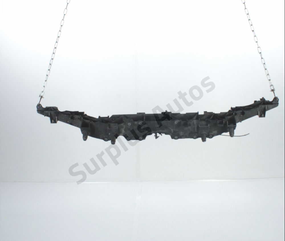 Traverse supérieure armature avant