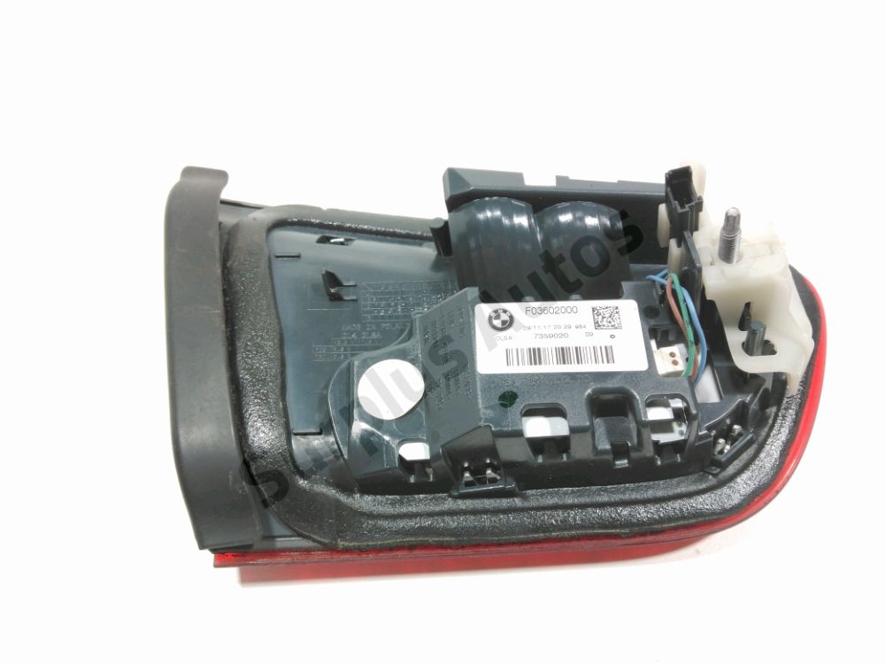 Feu arrière intérieur droit