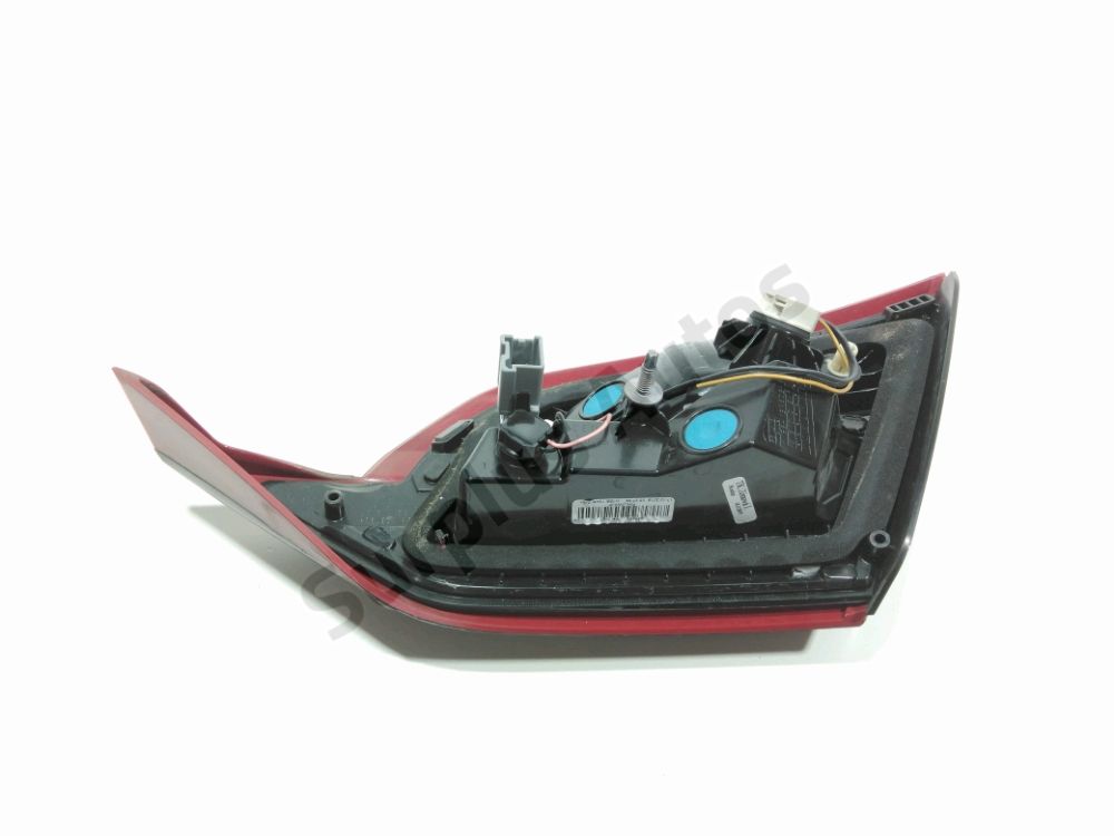 Feu arrière intérieur gauche