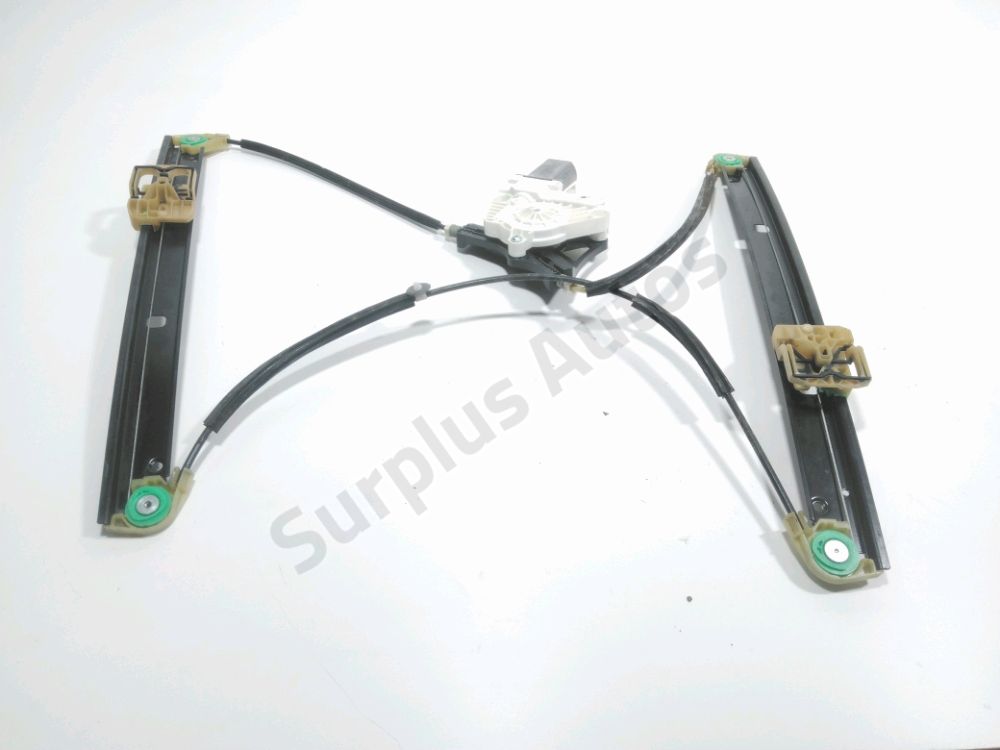 Lève-vitre électrique avant droit