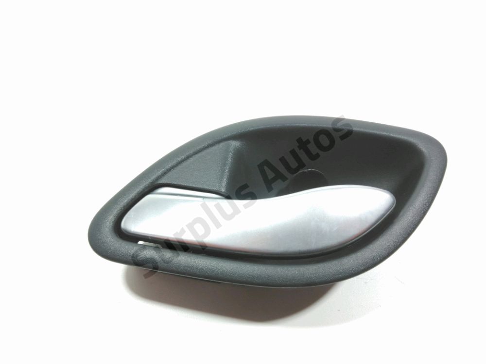 Poignée intérieure porte avant gauche