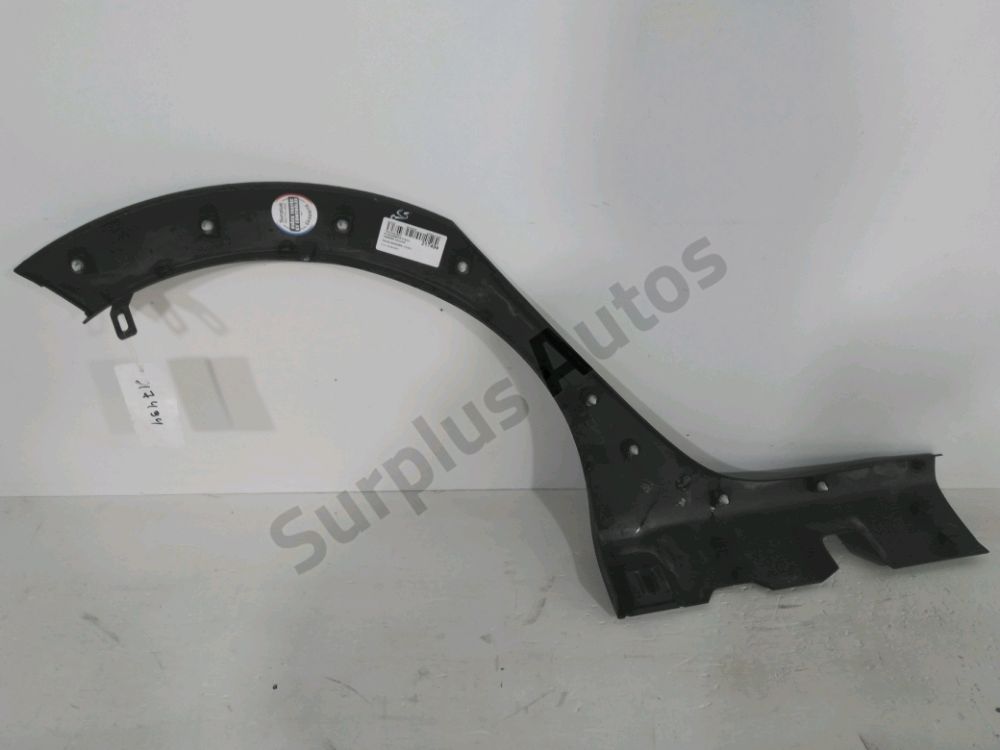 Elargisseur d'aile arrière gauche