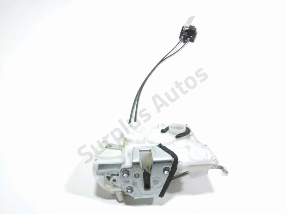 Serrure de porte avant droite