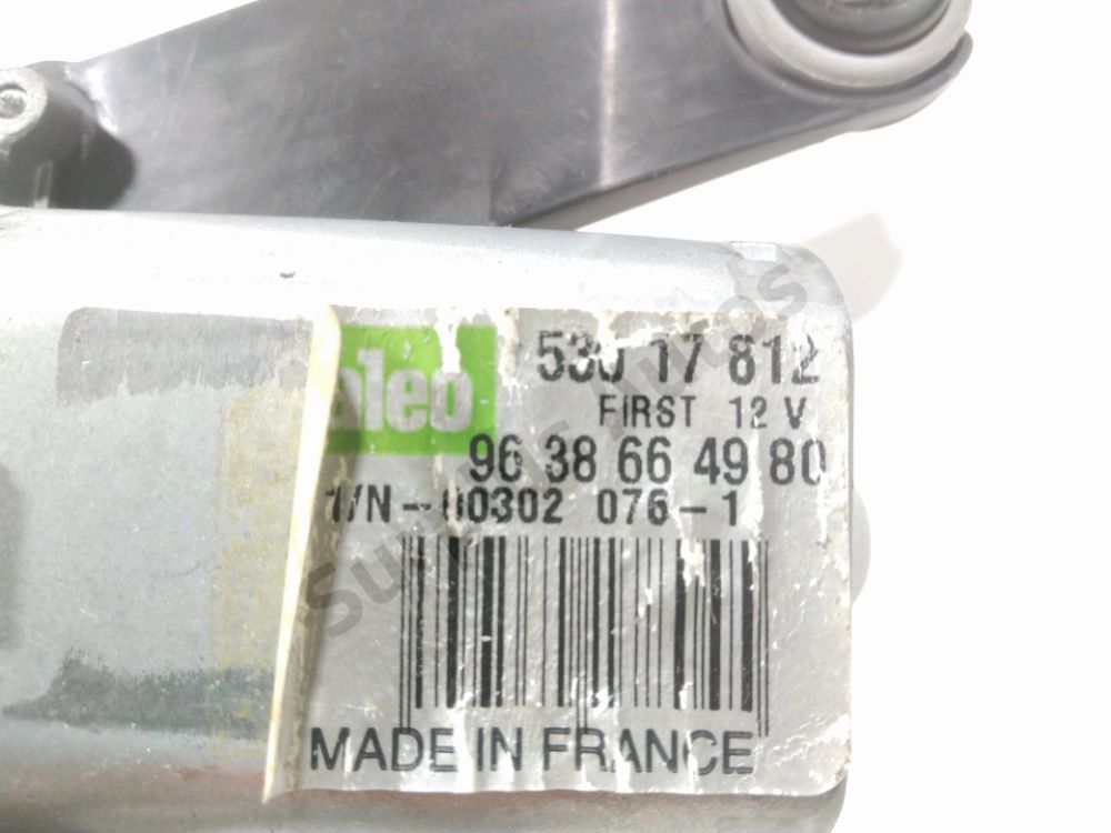 Moteur d'essuie glace arrière