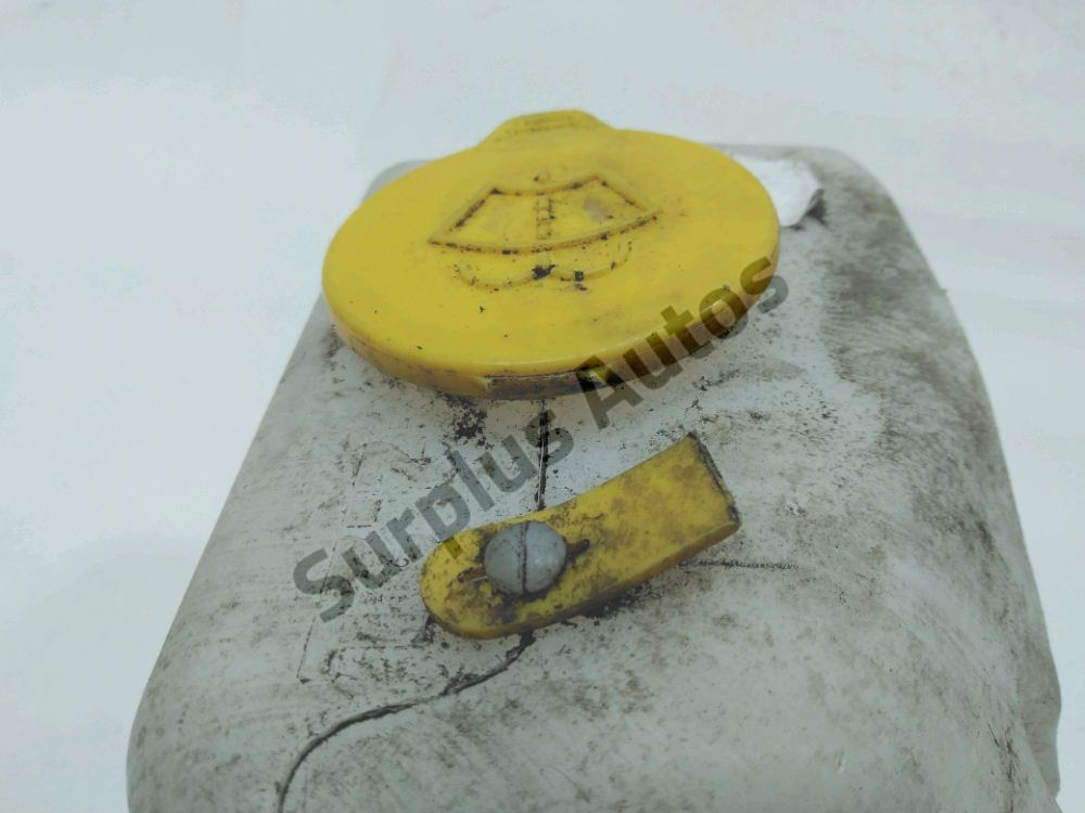 Réservoir de lave glace avant