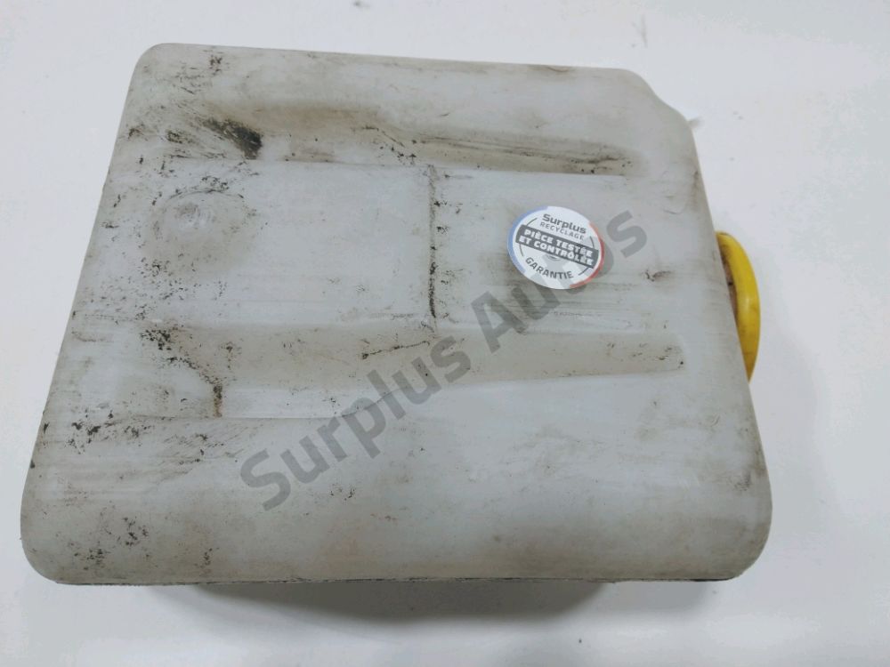 Réservoir de lave glace avant