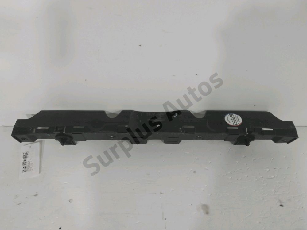 Support central de pare-choc arrière