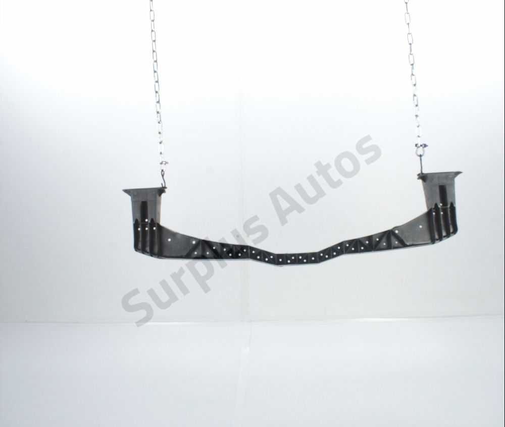 Traverse inférieure armature avant