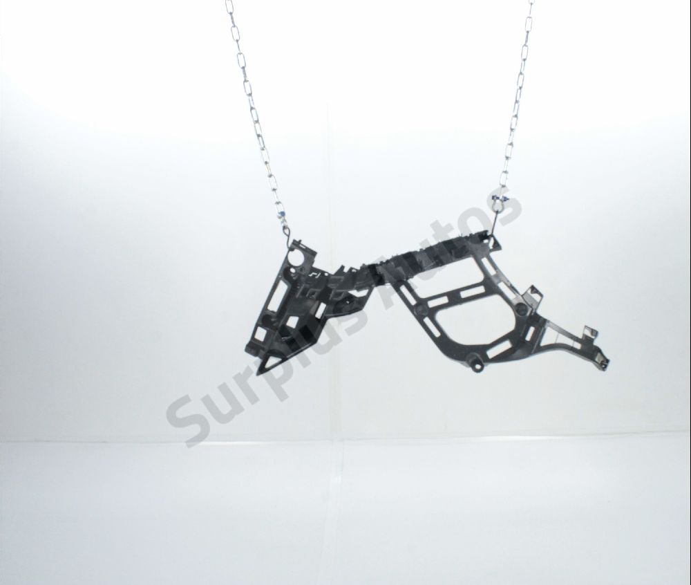 Support droit de pare-choc arrière