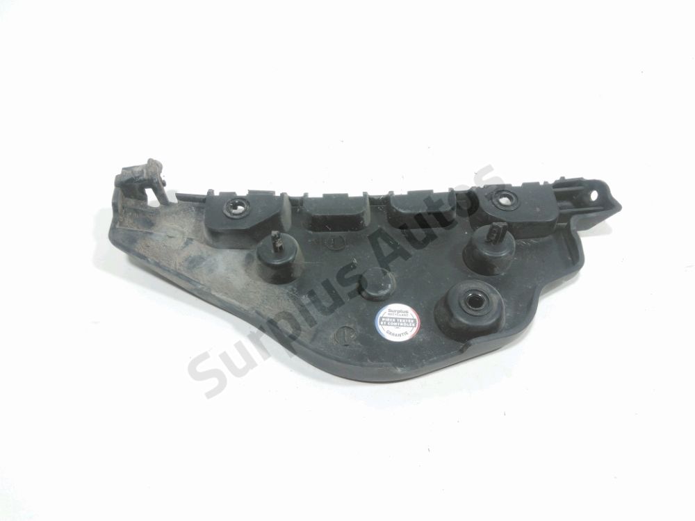 Support droit de pare-choc arrière