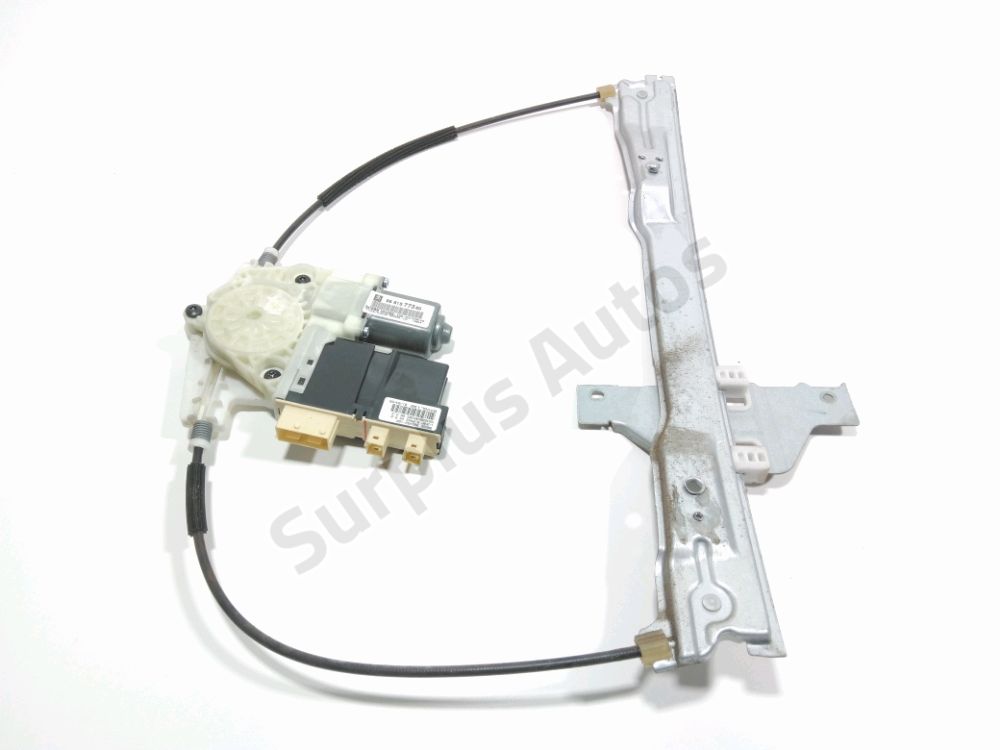 Lève-vitre électrique avant droit