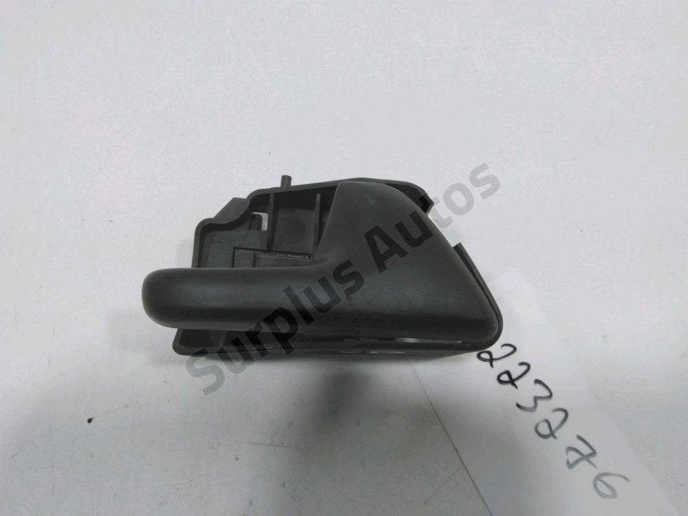 Poignée intérieure porte avant droite