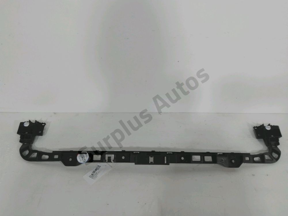 Support central de pare-choc arrière