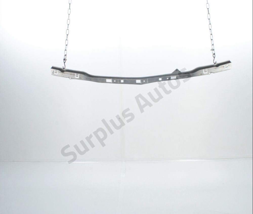 Traverse supérieure armature avant