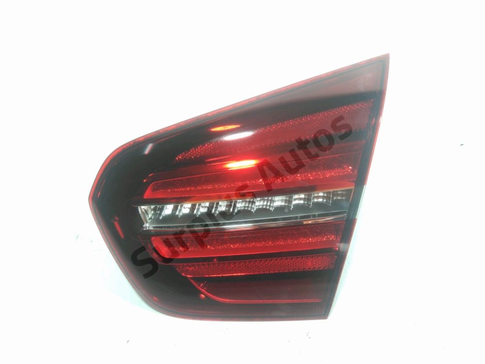 Feu arrière intérieur droit