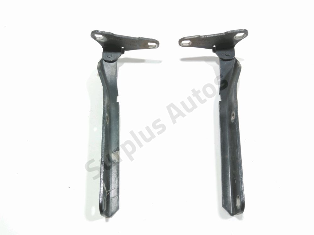 Jeu de charnières de capot