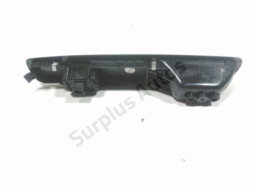 Commande lève-vitre avant droit