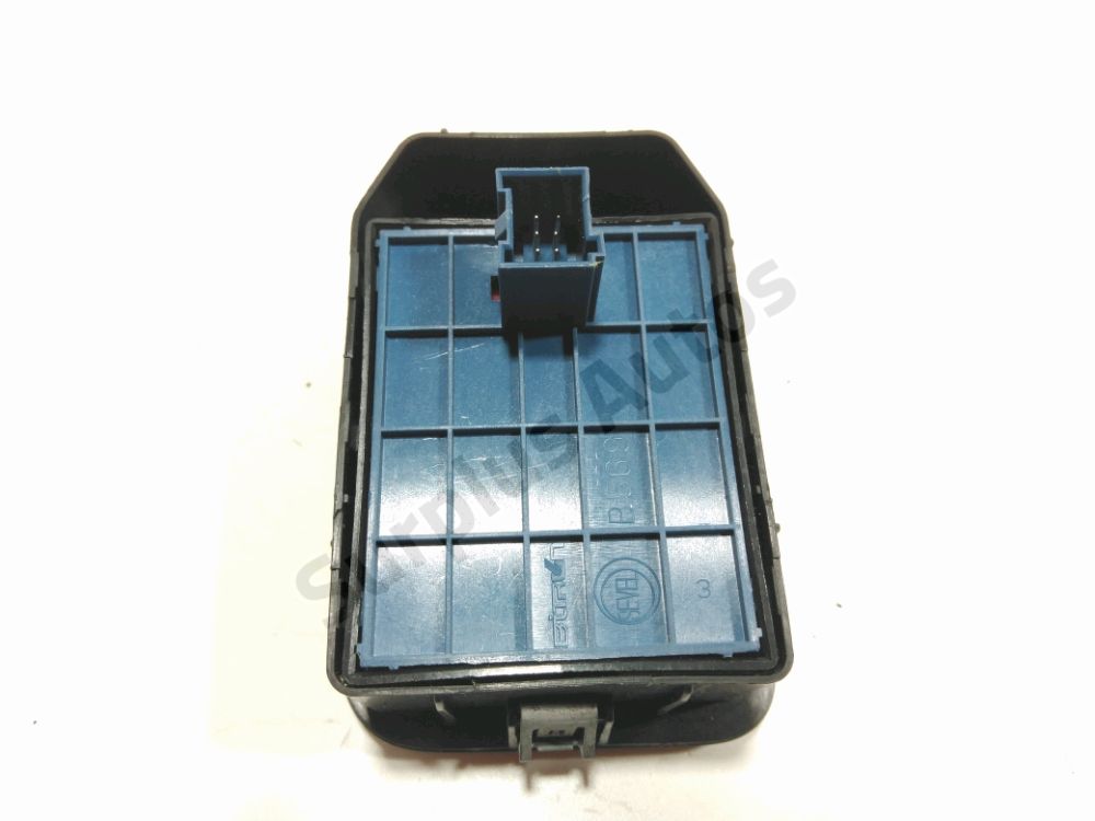 Commande lève-vitre avant gauche