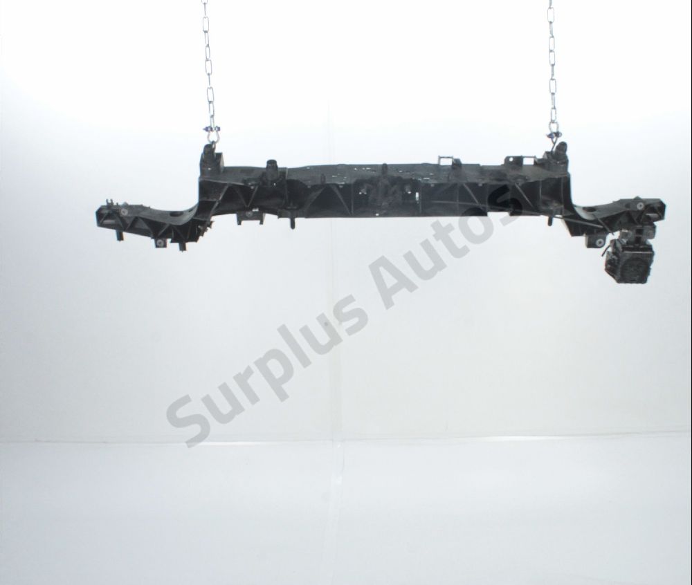Traverse supérieure armature avant