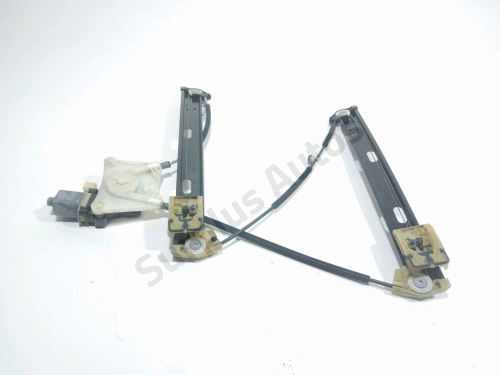 Lève-vitre électrique avant droit